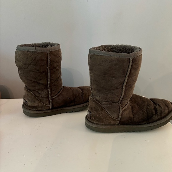 UGG Classic Sheepskin Boots in Grey - Women’s size 5 USA. 10 inches across sole - Picture 7 of 10